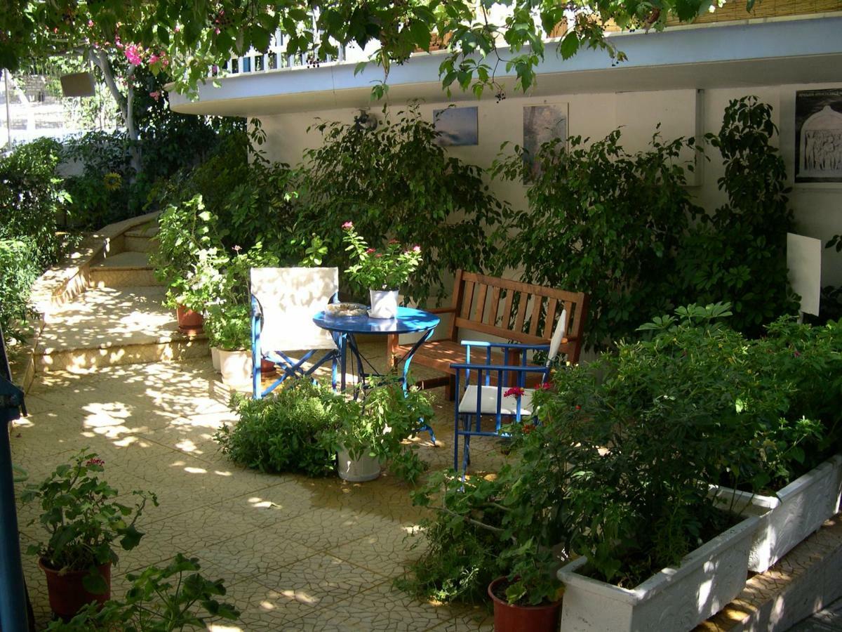Seaview - Selfcatering Apartment - Helen No 2 Xiropigado Bagian luar foto